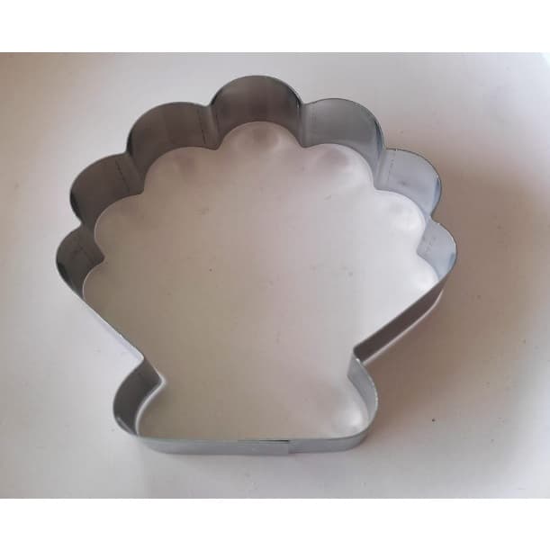 Cortador de biscoito em inox - Concha (9x9cm)