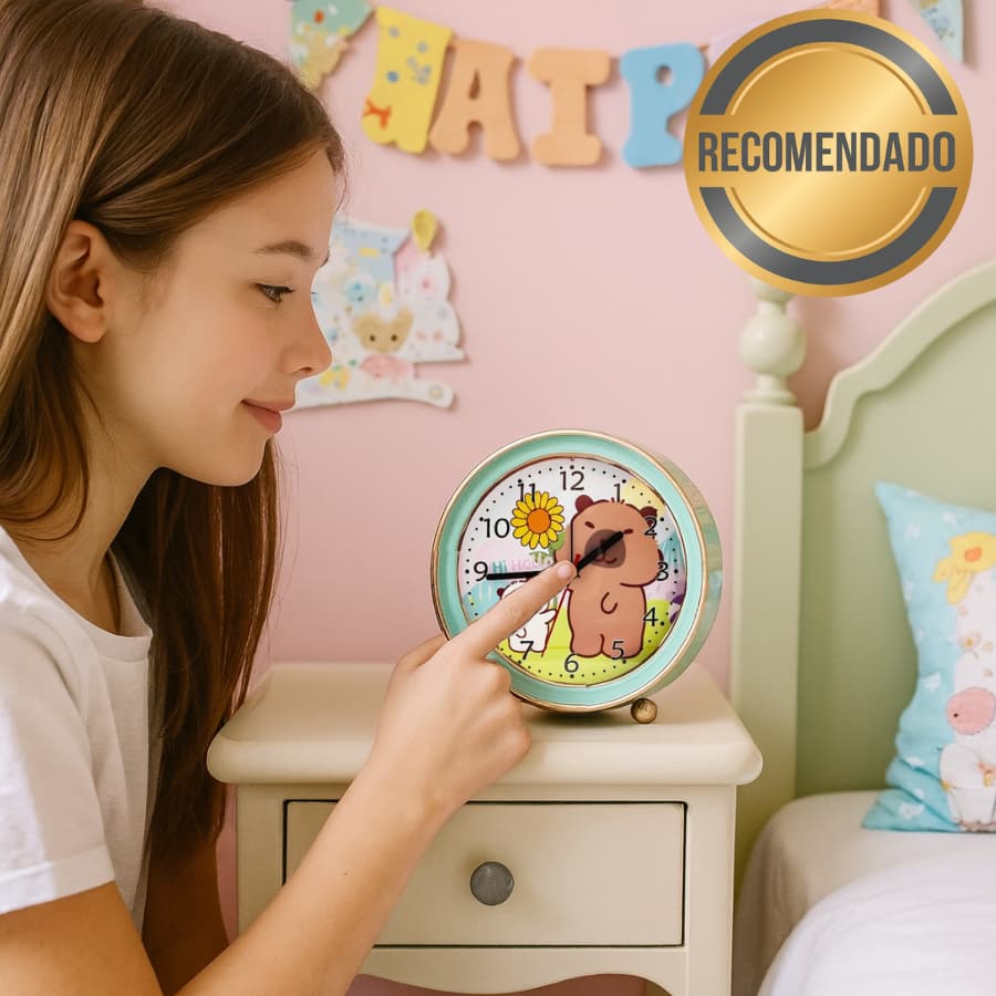 Relógio de Mesa Despertador Redondo Capivara 15,5cm Decorativo Silencioso Fofo Quarto Escritório