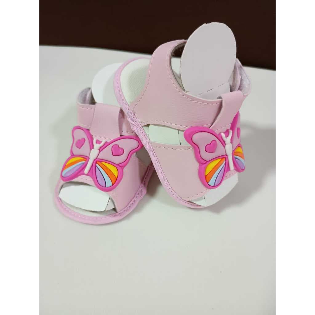Sandália Bebê Menina Conforto e Estilo. Quem aguenta tanta fofura? Compre e ganhe um mimo.