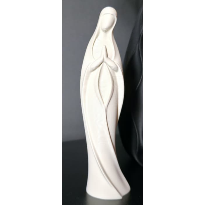 Estátua Imagem de Santa Maria