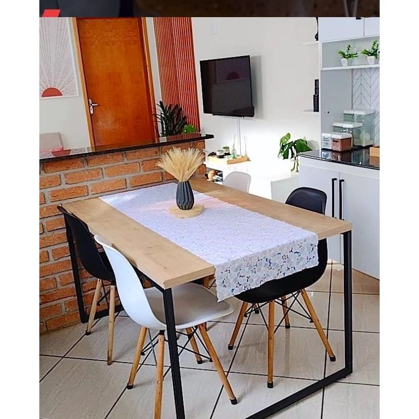 Caminho de Mesa Plástico Trilho Rendado 0,50m de Largura Vários Modelos
