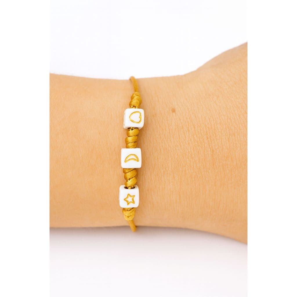 Pulseira Dourada Céu & Amor – Estrela, Lua e Coração com Significado e Estilo