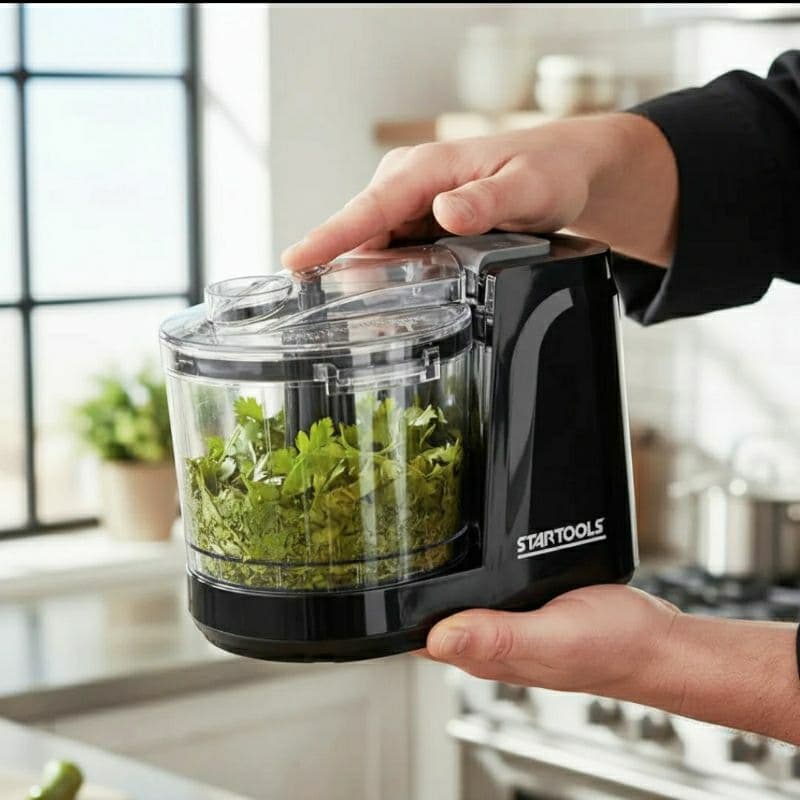Mini Processador Elétrico Triturador de Alimentos 100W Capacidade 350ml Preto 127V ou 220V