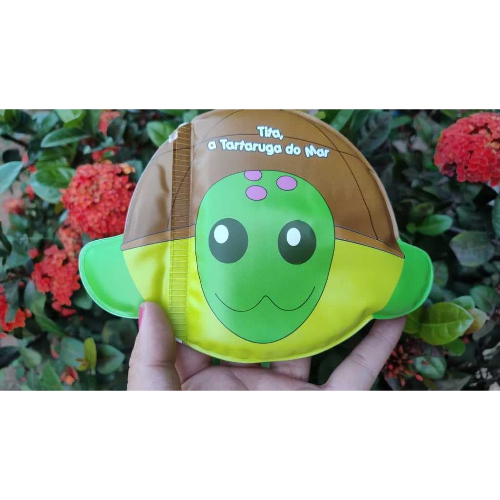 Livro de banho para bebê Tita a tartaruga do mar editora Happy books