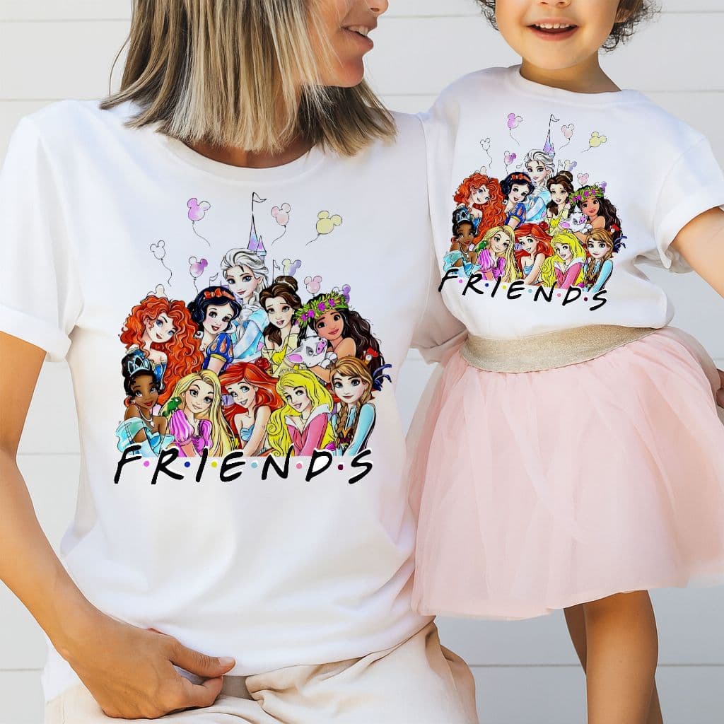 blusa camiseta princesas friends, ADULTO E INFANTIL, blusinha criativa princesa aniversario ensaio mãe e filha