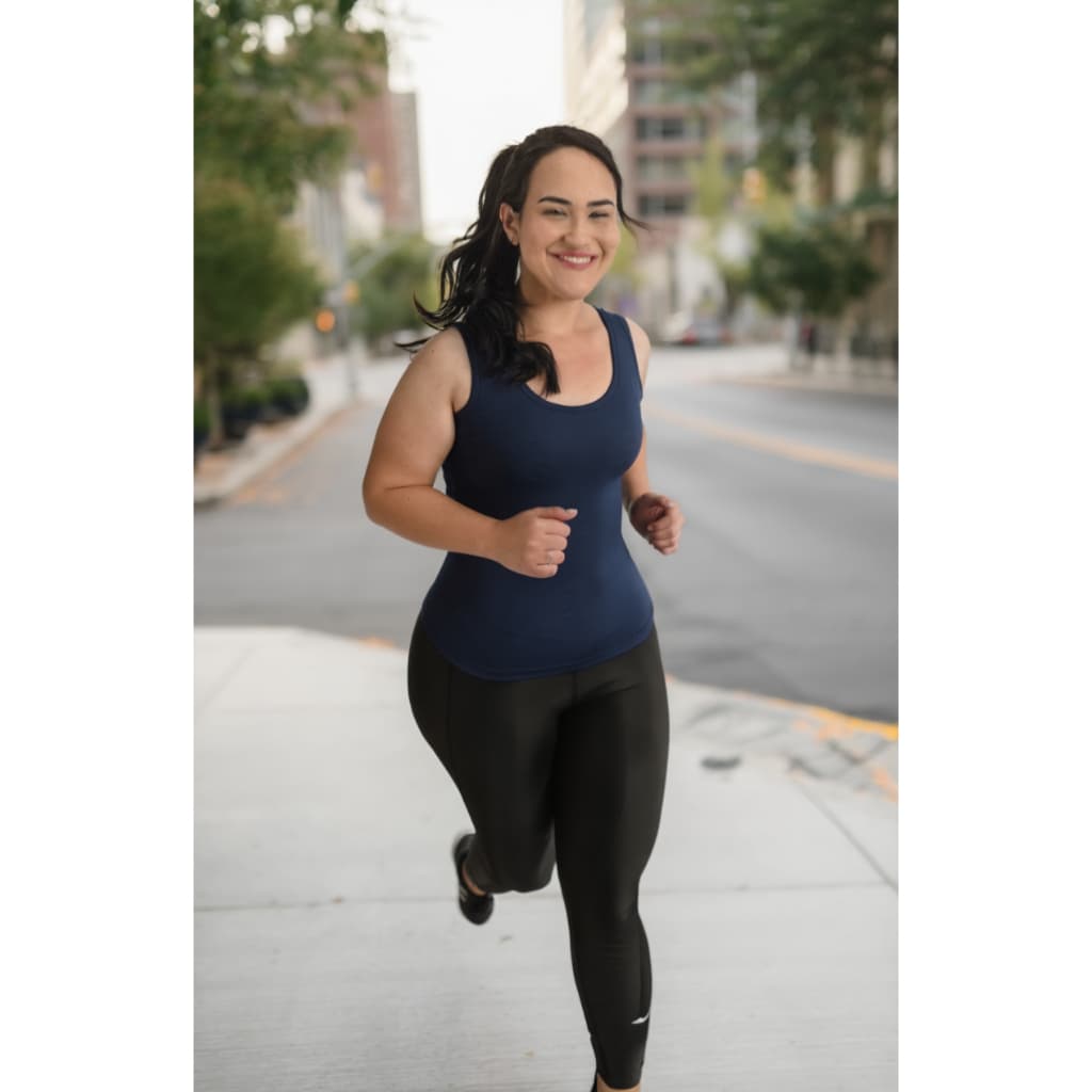 Regata Plus-size, Academia alça larga, Blusa de treino feminina, Tecido respirável não encolhe.
