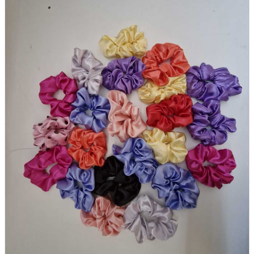 KIT 5 Sortidas Scrunchie Xuxinha Elástico de Cetim Anti Frizz