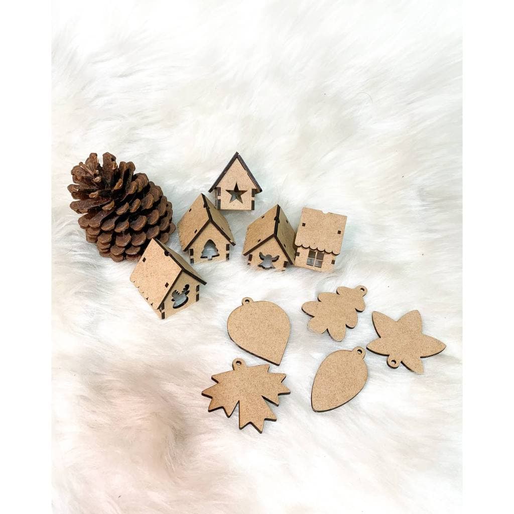Kit de Decoração Natalina MDF 5 Casinhas, 5 Folhas e 5 Cordas para Decoração de Natal