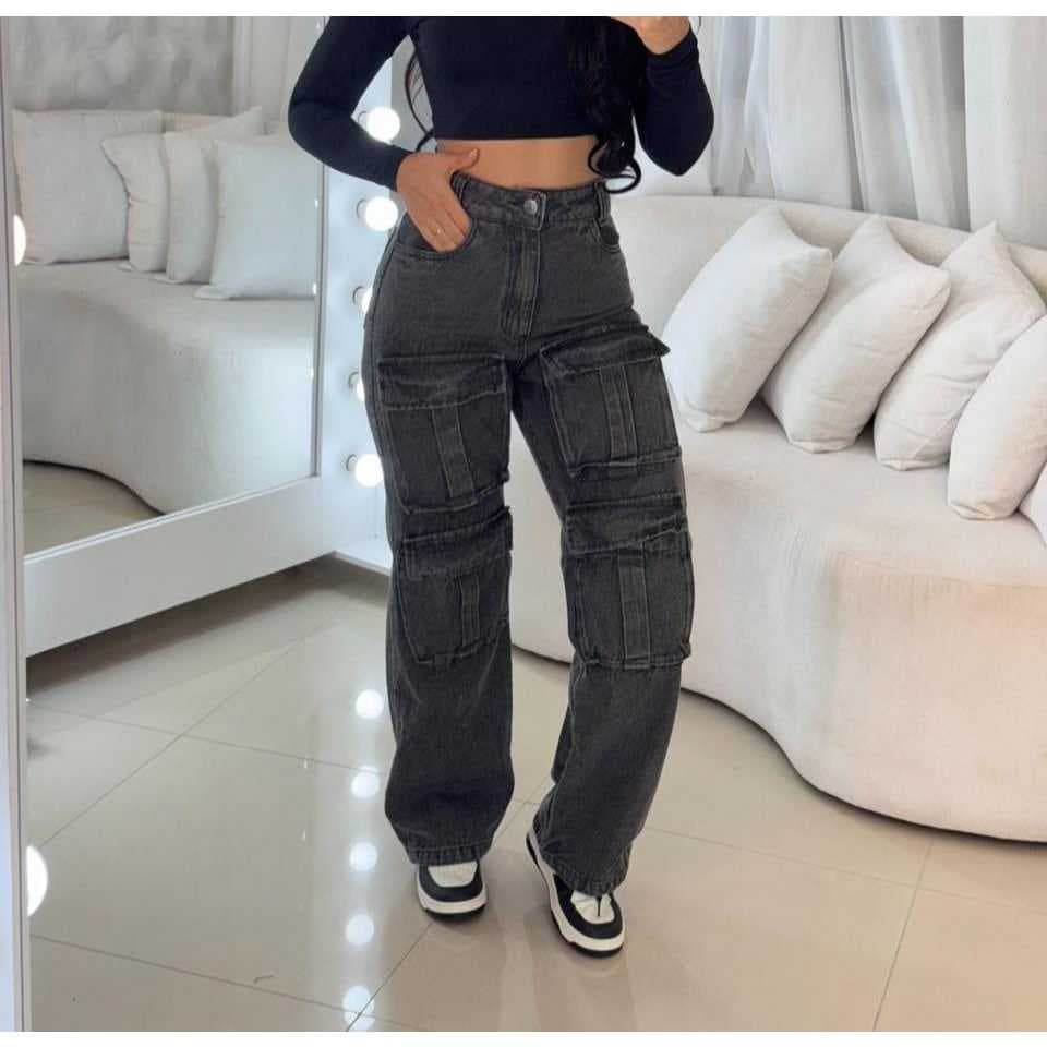 calça feminina wide leg cargo jeans grafite a 4 bolsos na perna da frente