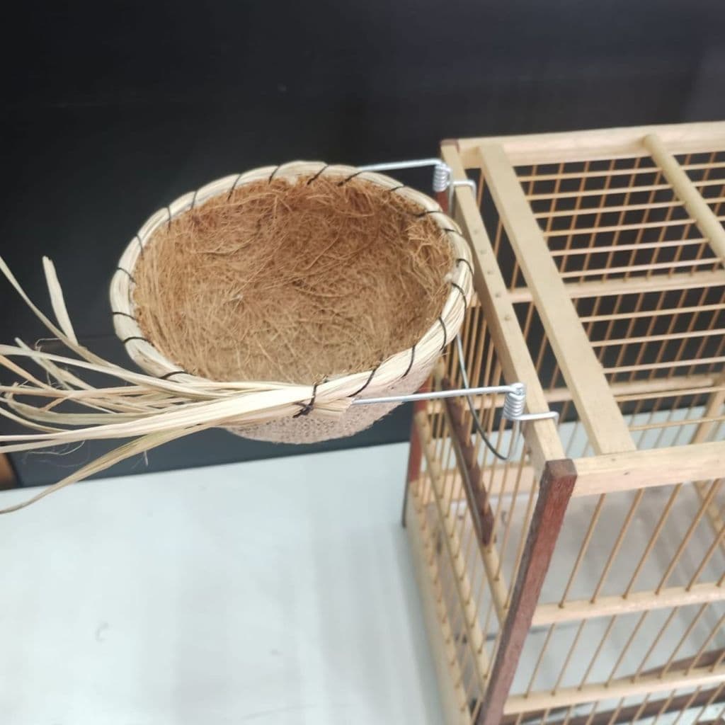 Ninho para TRINCA FERRO com bordas reforçadas e trançadas na fibra de coco e com sinzal para foguear