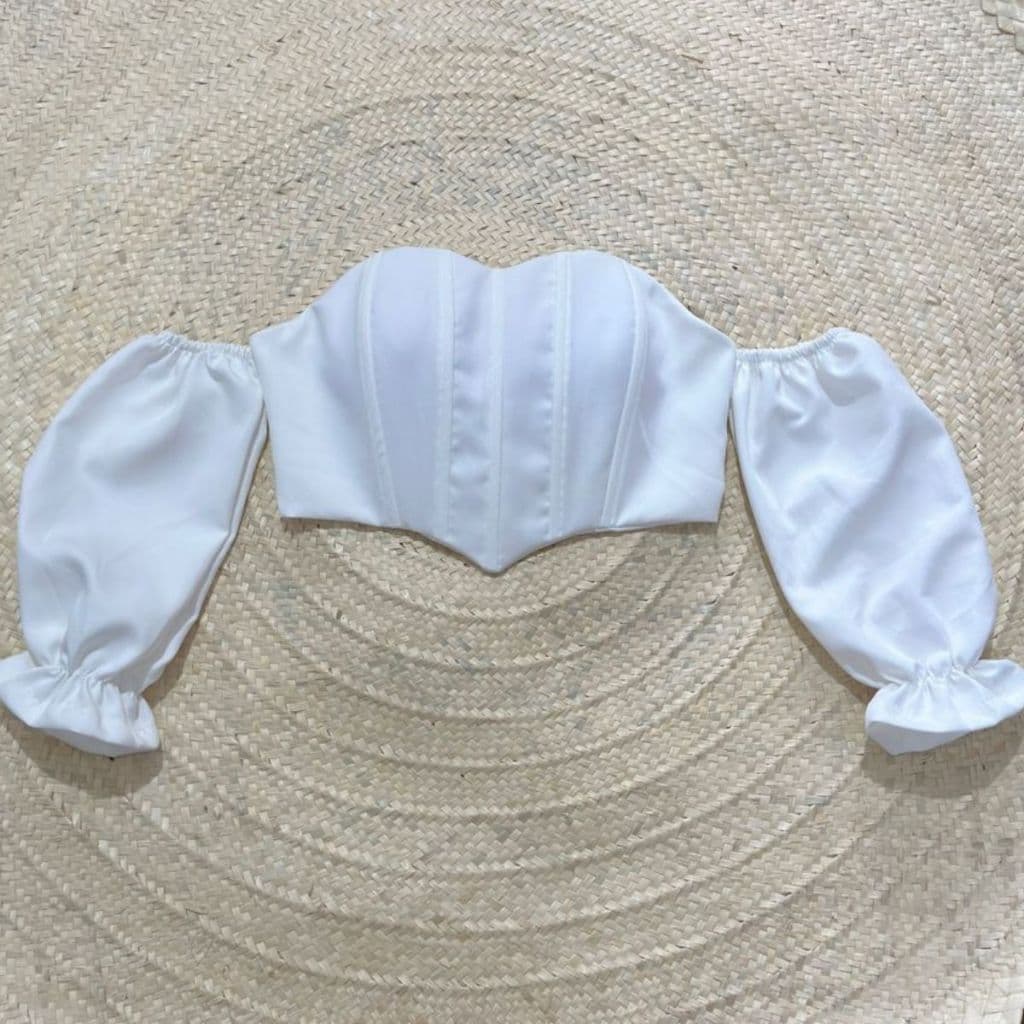 Top Cropped de alfaiataria com manga meia com bojo , tamanho único , tecido  de alfaiataria , veste número 36 ao 40