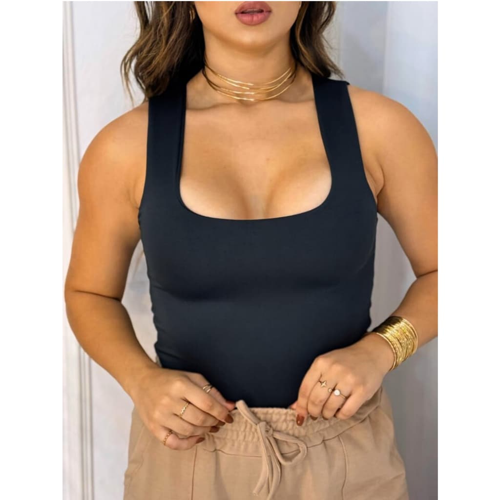 blusa feminina preta regata suplex duplo alças largas decote levemente quadrado
