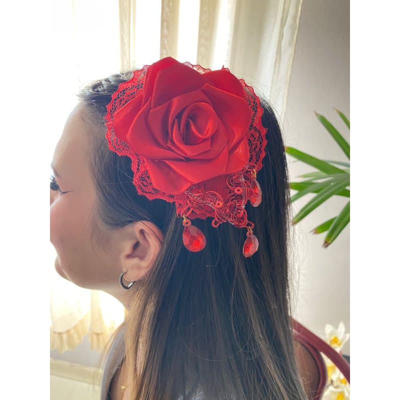 Flor de Cabelo com renda e pedraria presilha acessório umbanda Candomblé Pomba gira