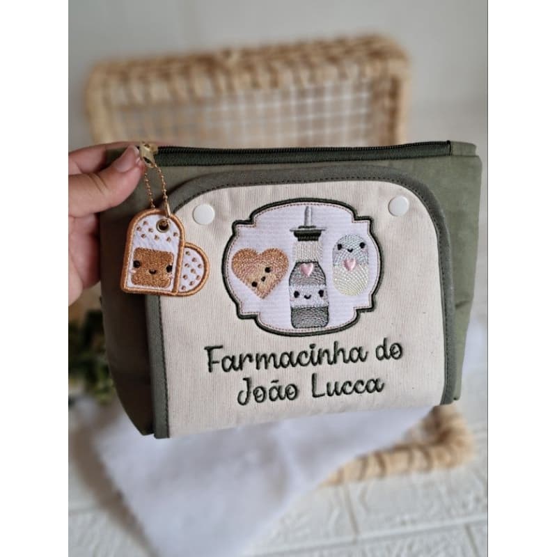 Necesserie farmacinha bebê porta remédio