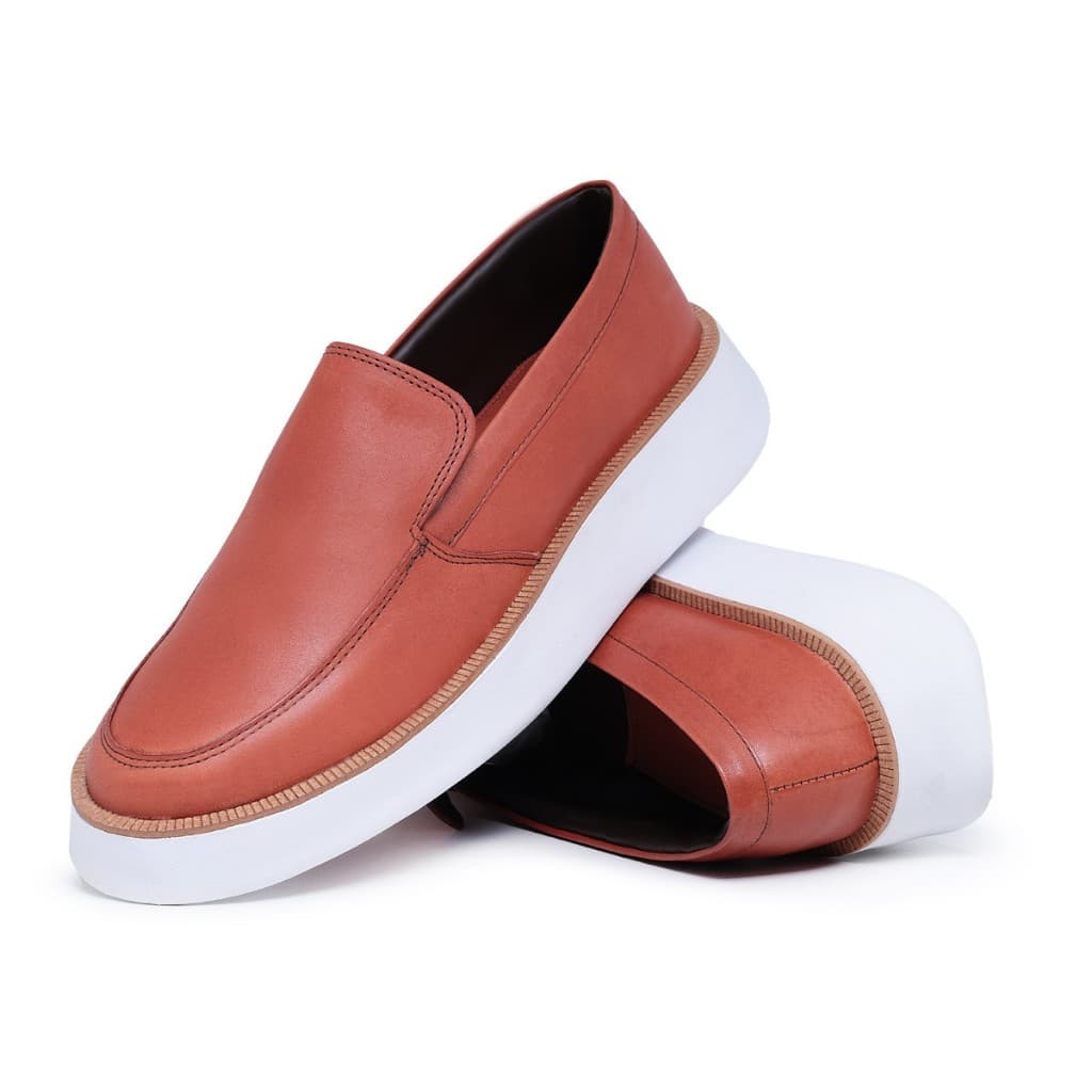 Tênis Iate Masculino em Couro Legítimo Slip On Antiderrapante