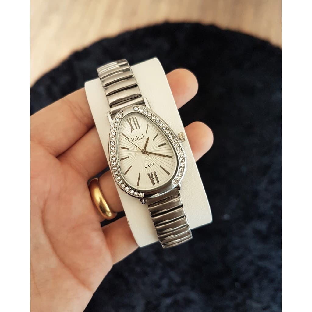 Relógio Feminino Doluck – Design Refinado, Brilho Delicado e Elegância em Cada Segundo