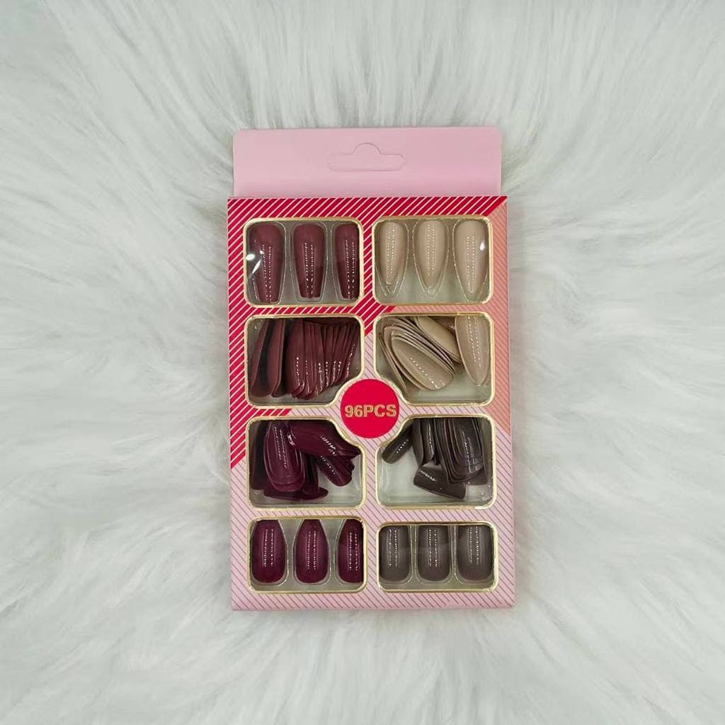 Cartela com 96 Unhas Postiças Variadas Versatilidade para Todos os Looks e Ocasiões