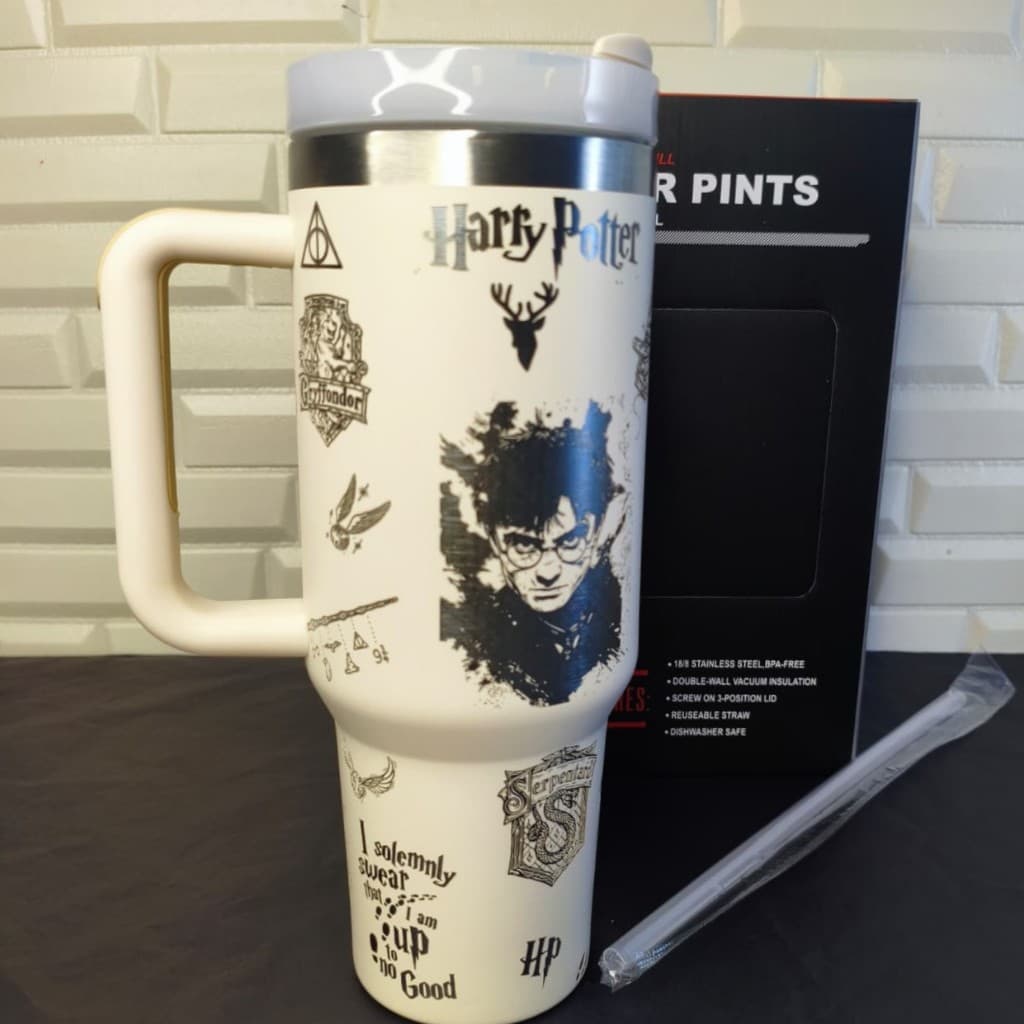 Copo Termico 1200ml Com Tampa e Canudo Harry Potter Off White Bege Com Nome Personalizado