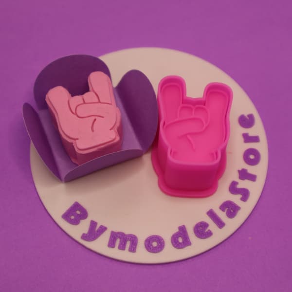 Ejetor Modelador De Doces/Brigadeiro Mão Rock n Roll