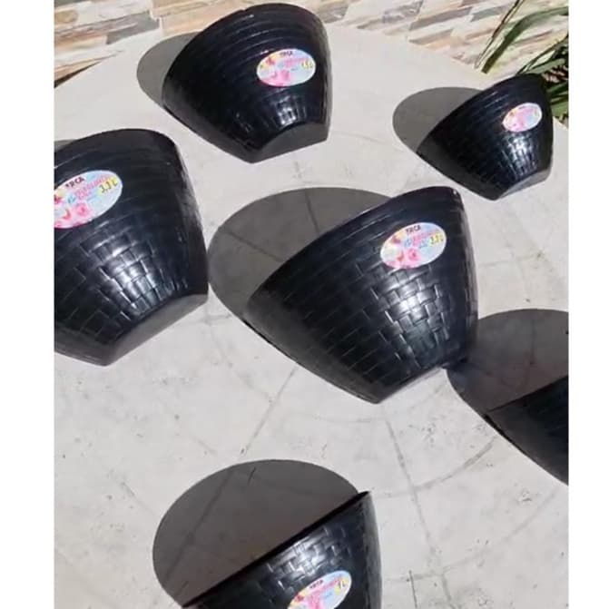 Kit com 6 Vasos de Parede Rattan Preto Jardim Vertical | 1000ml + 1500ml + 3,3L |