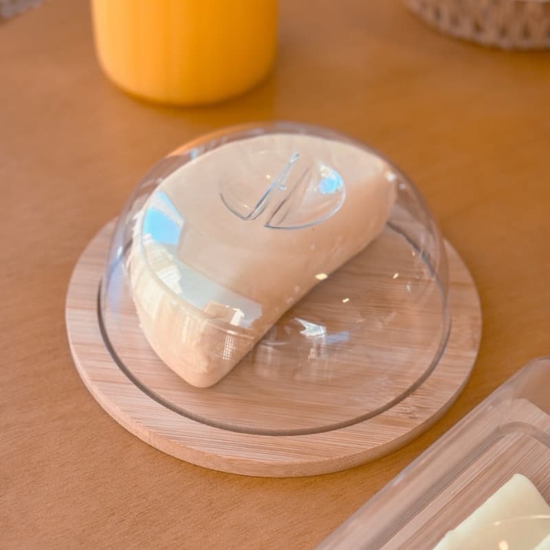 Queijeira com Tampa de Acrílico e Base de Bambu – Porta Queijo Elegante para Mesa Posta