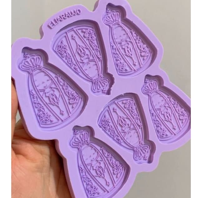 Molde de Silicone Nossa senhora Aparecida Manto com flores sem furo