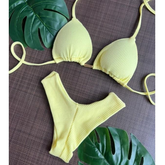 Biquine Feminino de Verão Cortininha Texturizado Asa Delta Fio Dental Duplo Bojo Removível Forro Duplo Moda Praia