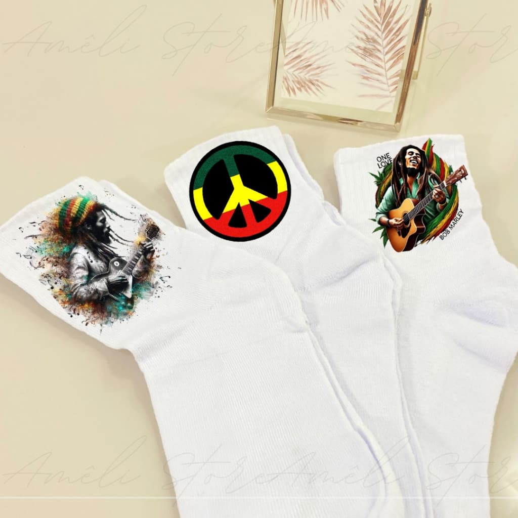 Meia Kit 03 Pares de Meias Estilo Reggae – Cores Jamaicana | Conforto e Boa Vibração - Cano Alto Meia Branca