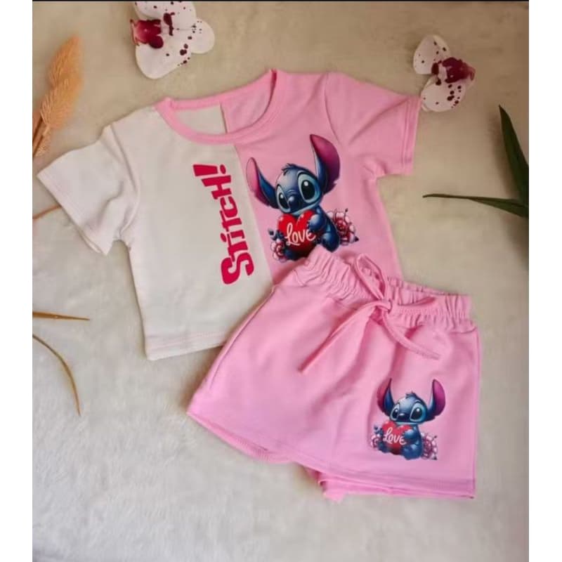 CONJUNTO INFANTIL SHORT SAIA E BLUSA STITCH.