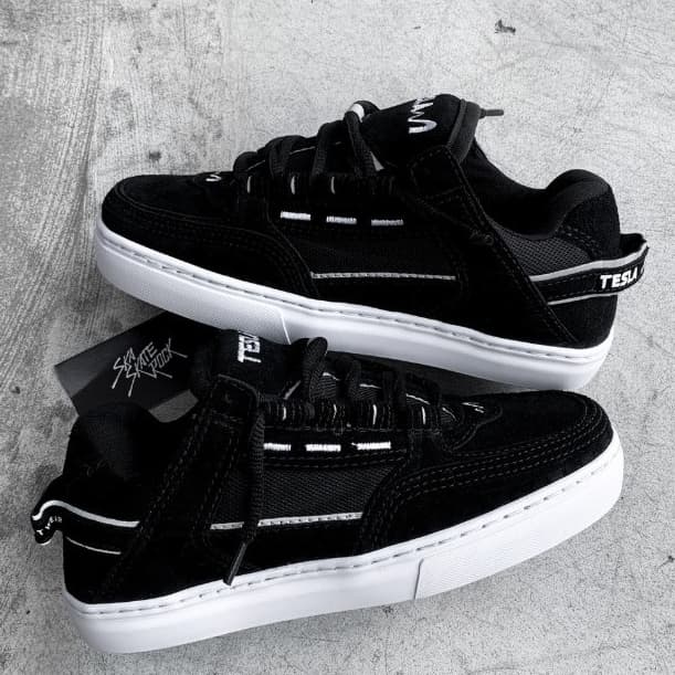Tênis Black Tesla Masculino e Feminino Acolchoado Estiloso Lançamento Sneaker Coil Forrado Skatista