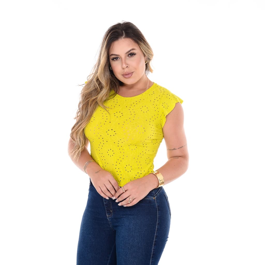 Blusa Feminina Amarela  Detalhe Vazado Furadinho Manga Babado Blogueira Verão