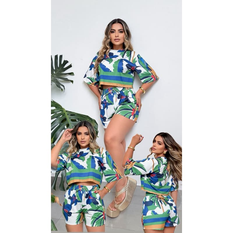 Conjunto feminino cropped e shorts em poliamida, conjunto fresquinho e confortavel para mulheres.