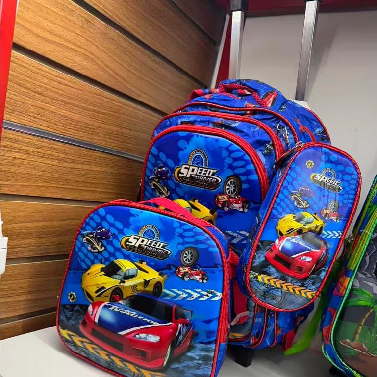 Kit Mochila Carros 3d Com Rodinhas Lancheira + Estojo