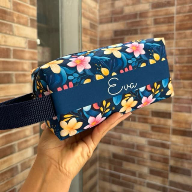 05 Necessaire feminina box M personalizada c/ nome p/ presente, natal, maquiagem, viagem, lembrança