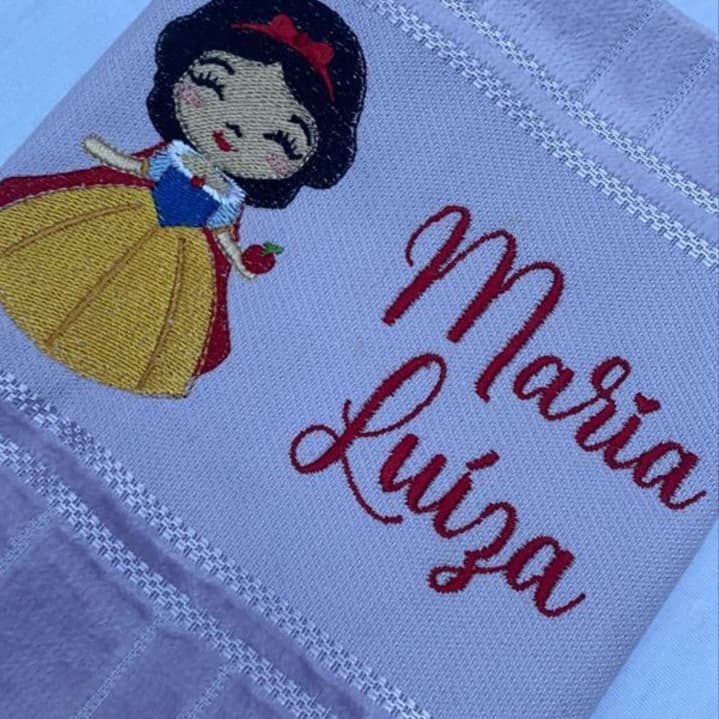 Toalha de Mão e Boca Princesas Lavabo Bordadas Temática com Nome personalizado