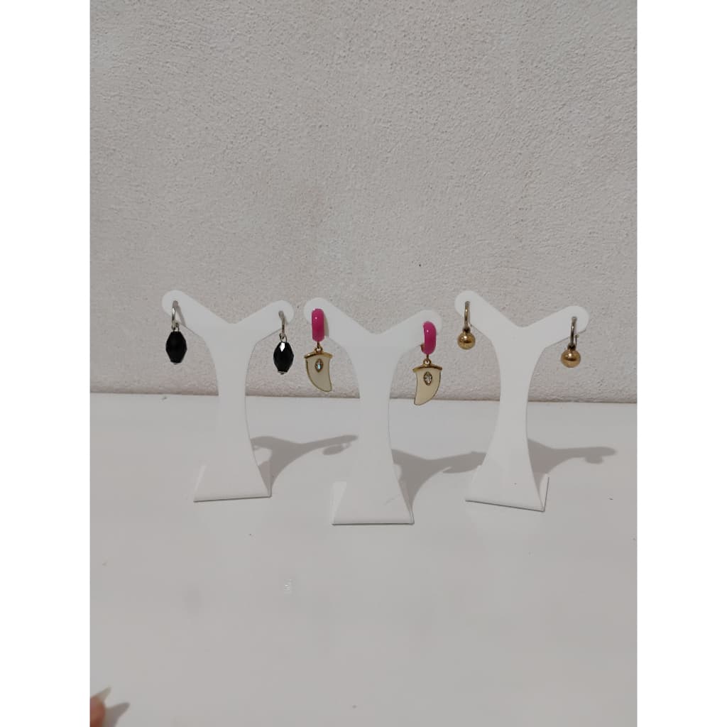 Kit 3 brincos - Cor dourado, preto e rosa