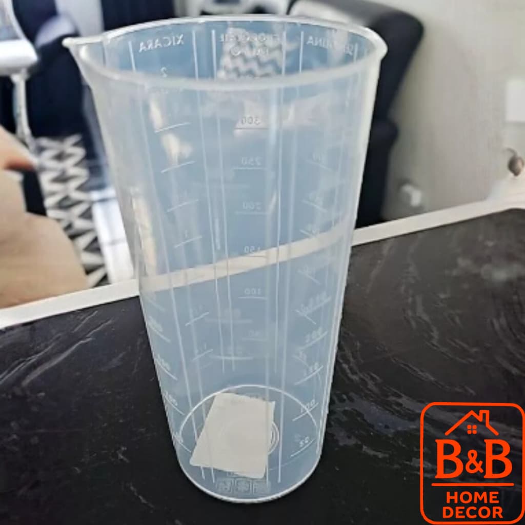 Copo Medidor 500ml Dosador Plástico com Escalas em mL, Gramas e Xícara para Confeitaria e Receitas