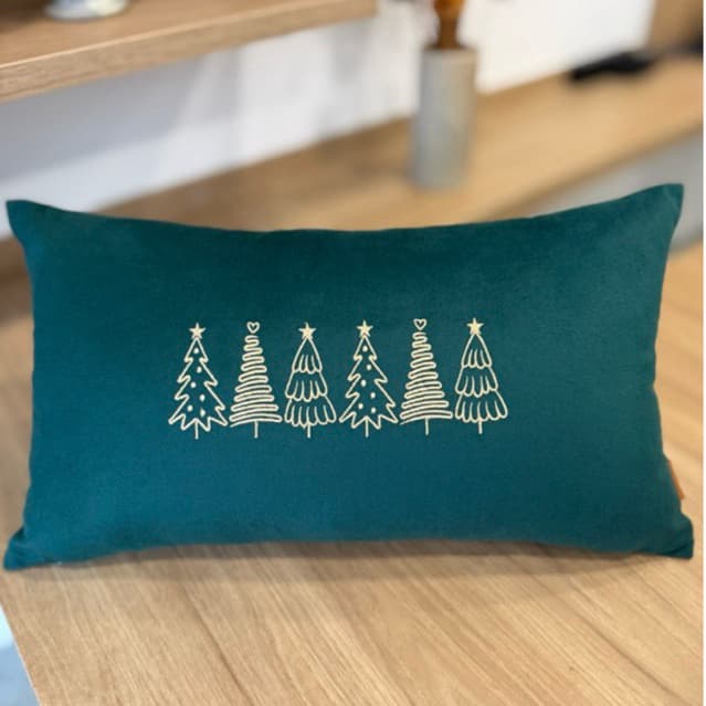 Almofada Natalina Veludo Verde Baguete Bordado Árvore De Natal Dourada Presente Natal Decoração