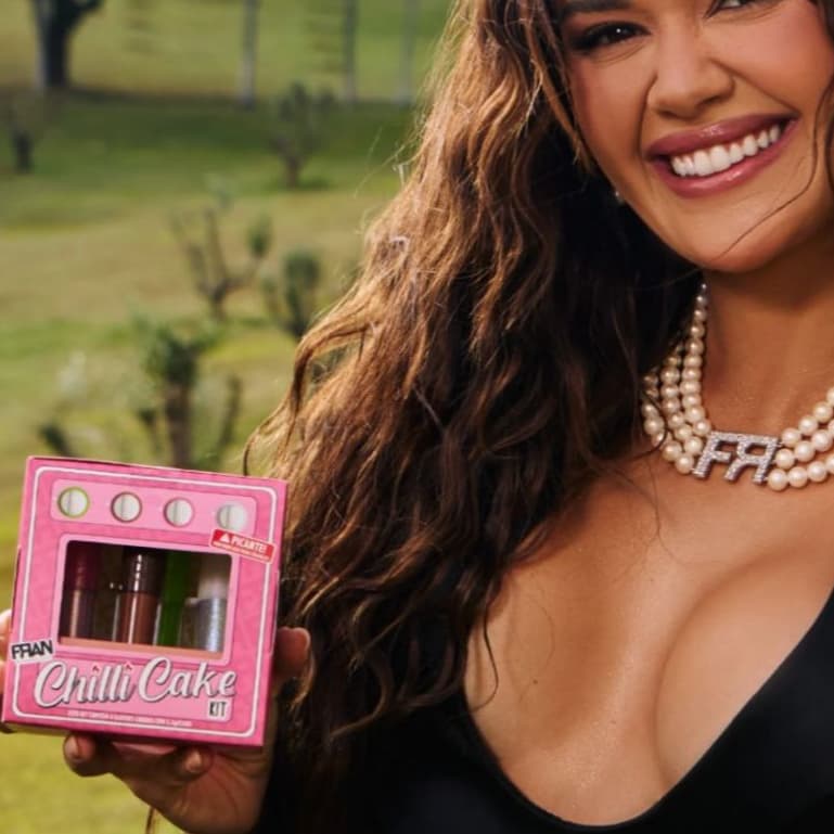 Kit Gloss Labial Chilli Cake Franciny Ehlke 4 Unidades Brilho Intenso Sensação Picante