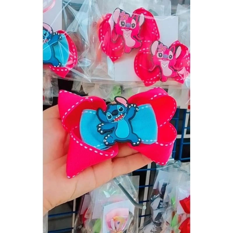 laço stitch G no grampo