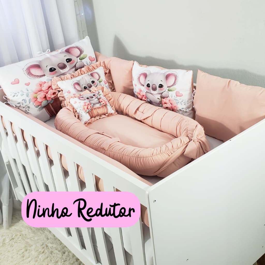 Ninho Redutor de Berço e Cama com Travesseirinho Estampado, Zíper e Laço Ajustável Menino e Menina