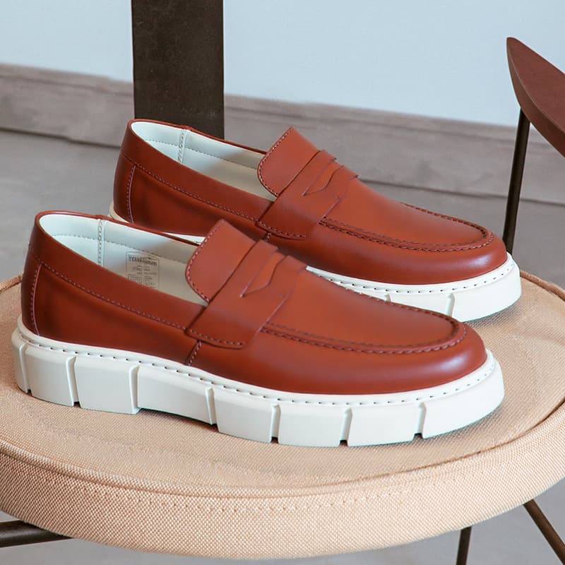 Mocassim Splip On Masculino Solado Alto Branco de Calçar Palmilha Conforto