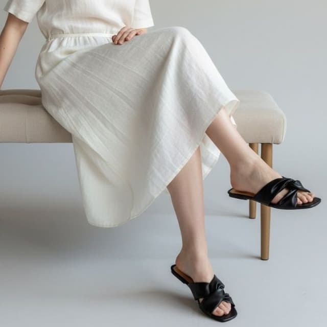 Sapatilha Feminina Confortável Luxo Elegante Sapato Feminino Rasteira Bico Quadrado Preta Canudo