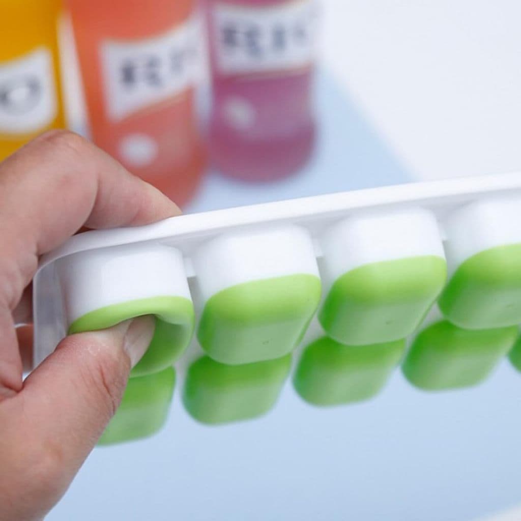 Forma Gelo Ice Fundo Silicone Flexível Doces Frutas Com Tampa