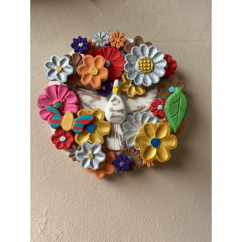 mandala de flores com divino espirito santo em madeira pintura artesanal