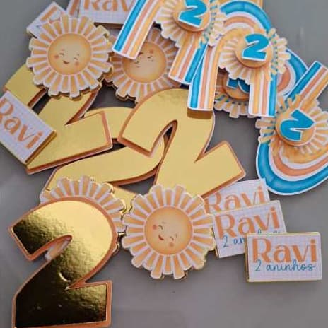 Apliques 3D primeira volta ao sol - dourado kit apliques raio de sol