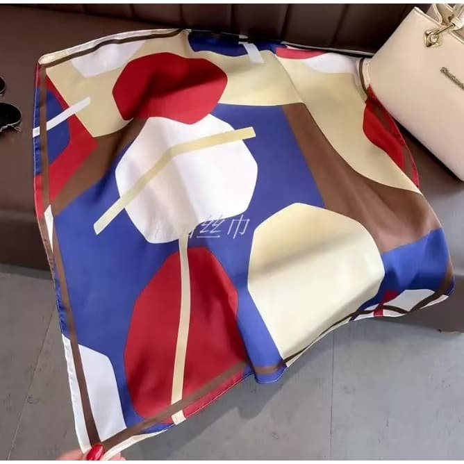 Lenço Cetim Nova Tendência Diversas Estampas  90x90 Novidade ESTAMPADO