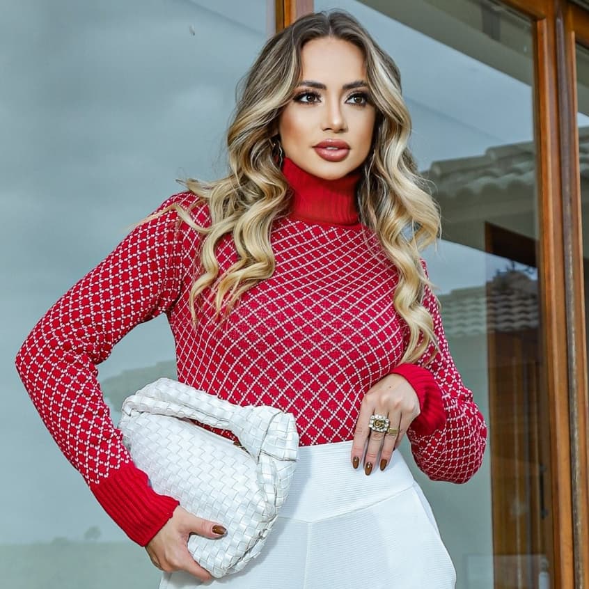 Blusa de Frio Tipo Cacharrel em Xadrez de Tricot, Blusa Para o Frio Tipo Jacar em Gola Alta