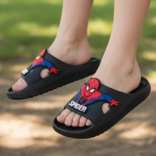 Chinelo Infantil Menino Nuvem Aranha | Confortável, Antiderrapante Super Heroi