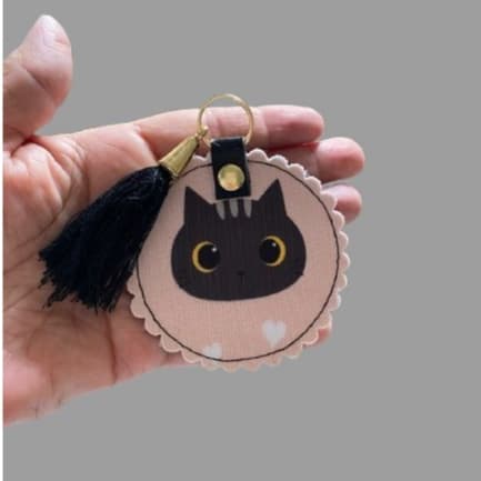 Chaveiro de Tecido Formato Círculo Estampa Gato
